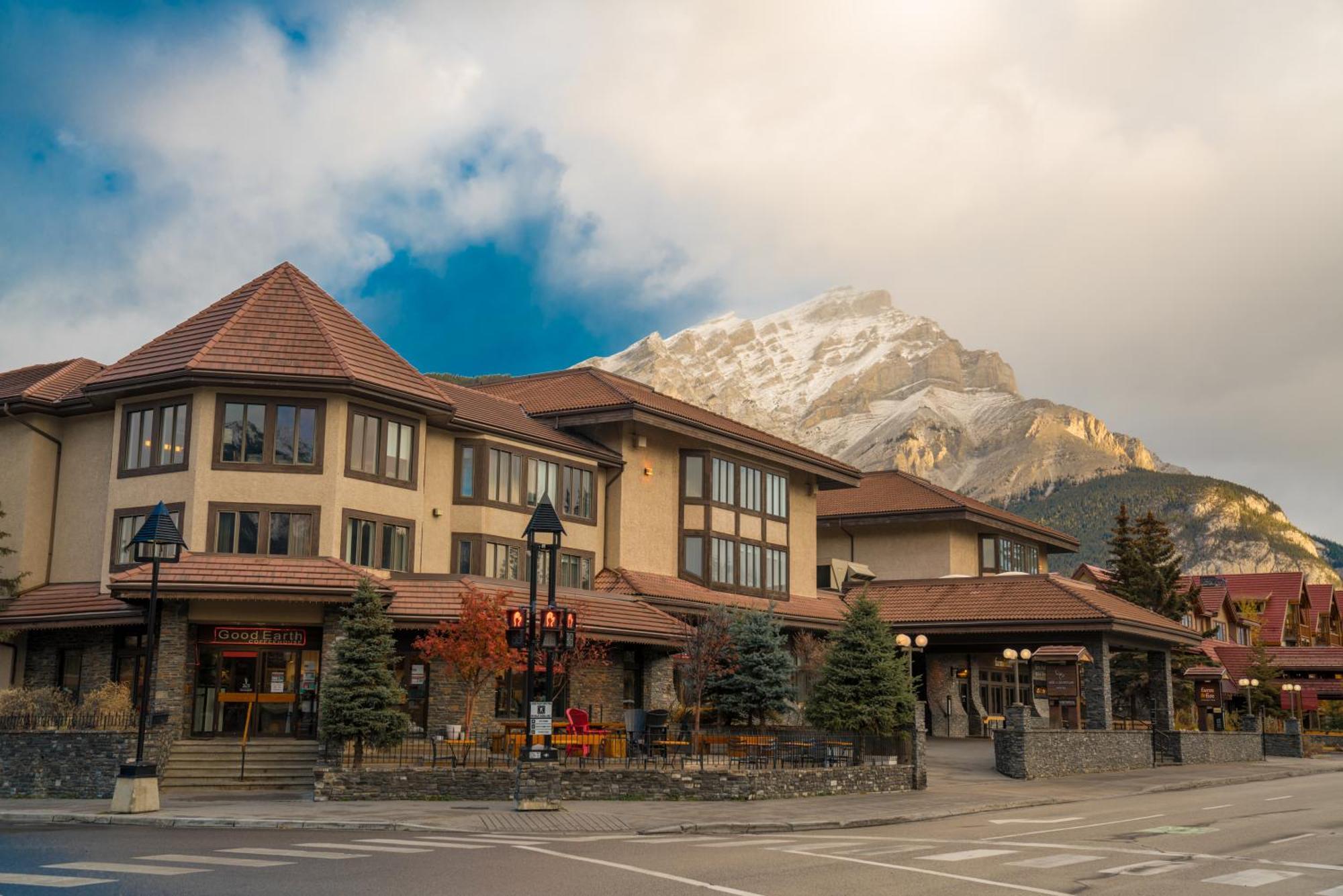 Hotel Elk + Avenue 3*